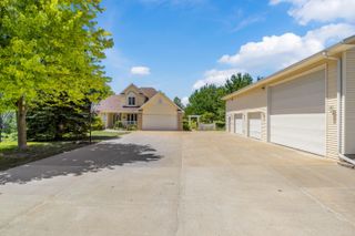 58492 HILMAN Road, Glenwood, IA 51534