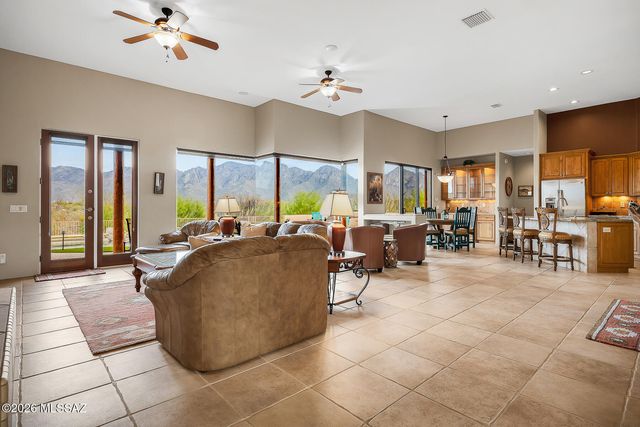 439 W Coyote Moon Place, Oro Valley, AZ 85755