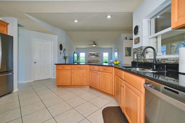 844 NE 6TH AVENUE, Cape Coral, FL 33909