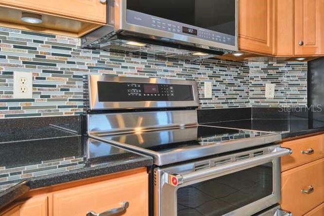 844 NE 6TH AVENUE, Cape Coral, FL 33909