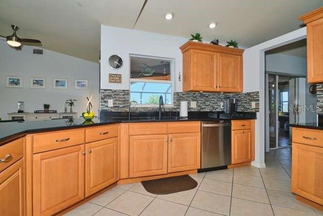 844 NE 6TH AVENUE, Cape Coral, FL 33909