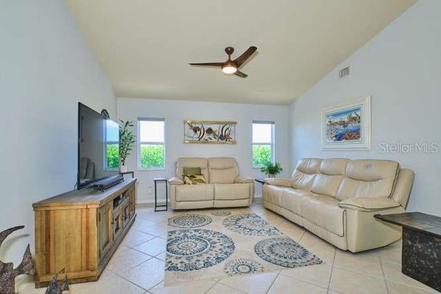 844 NE 6TH AVENUE, Cape Coral, FL 33909