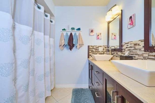 844 NE 6TH AVENUE, Cape Coral, FL 33909