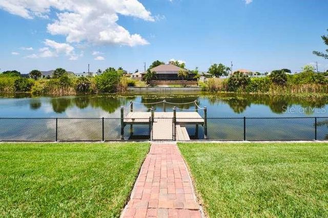 844 NE 6TH AVENUE, Cape Coral, FL 33909