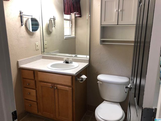 1606 Morning Sun Cir, Birmingham, AL 35242