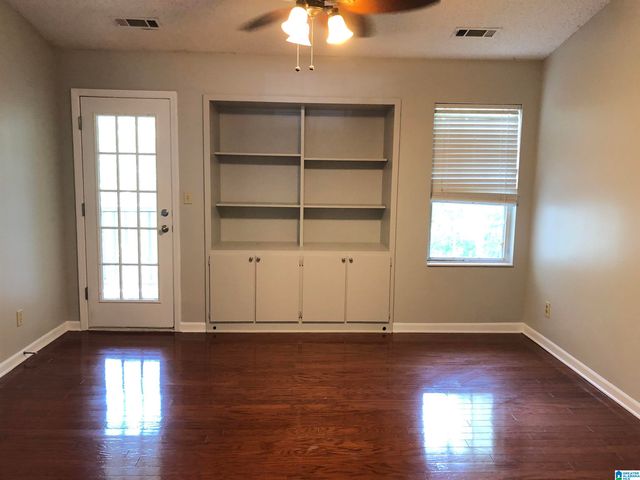 1606 Morning Sun Cir, Birmingham, AL 35242