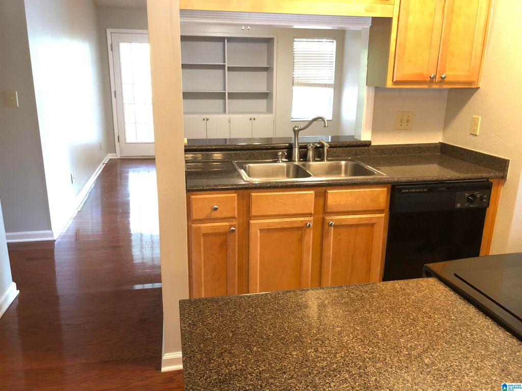 1606 Morning Sun Cir, Birmingham, AL 35242