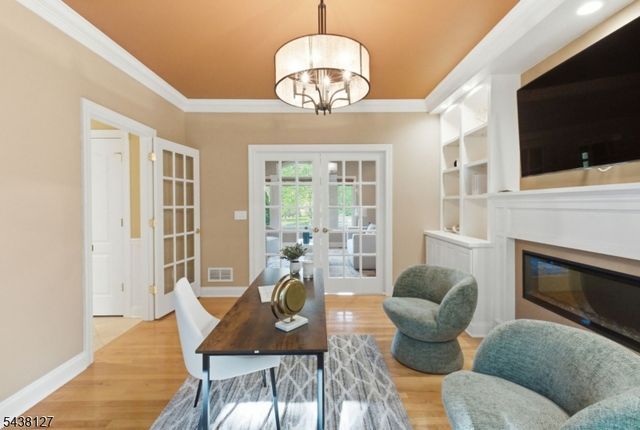2 Michele Crossing, Raritan Twp., NJ 08822