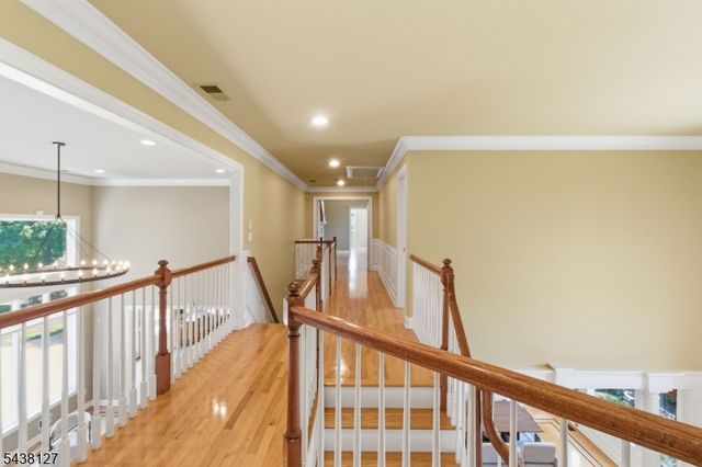 2 Michele Crossing, Raritan Twp., NJ 08822