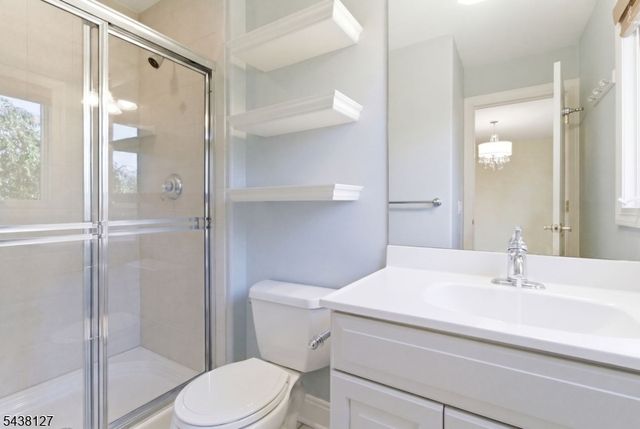 2 Michele Crossing, Raritan Twp., NJ 08822