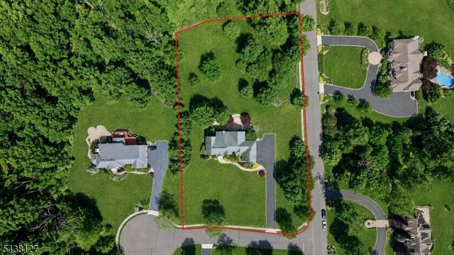 2 Michele Crossing, Raritan Twp., NJ 08822