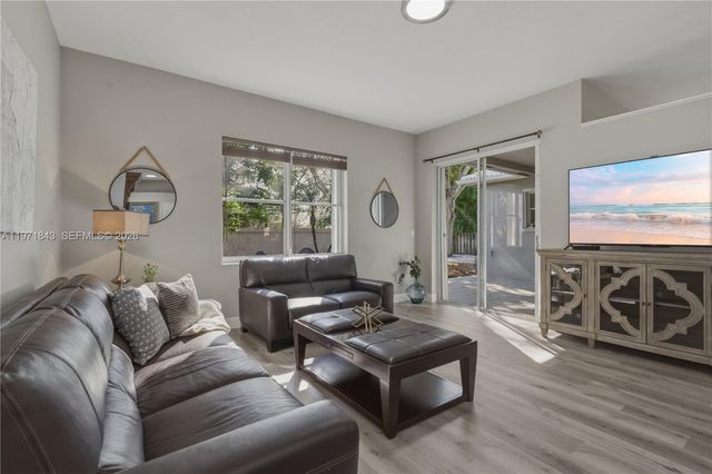 12846 NW 18th Ct, Pembroke Pines, FL 33028