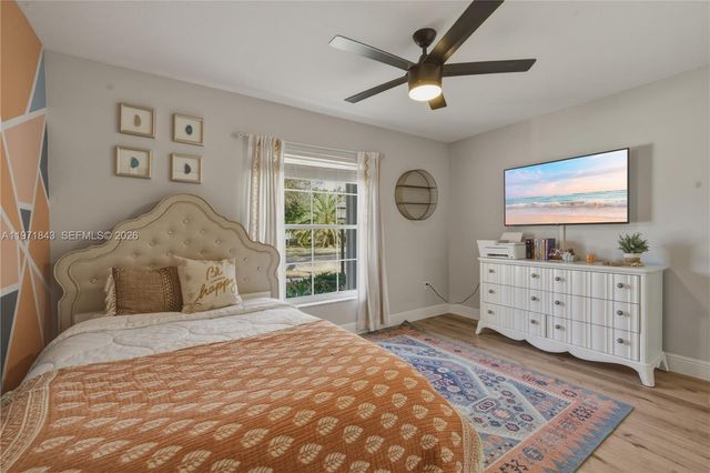 12846 NW 18th Ct, Pembroke Pines, FL 33028