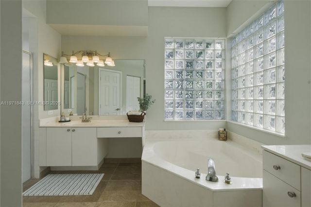 12846 NW 18th Ct, Pembroke Pines, FL 33028