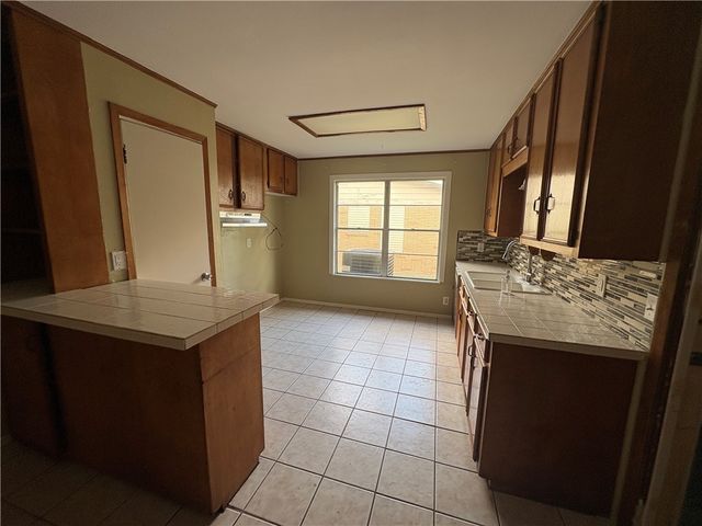 6026 Orms Dr, Corpus Christi, TX 78412