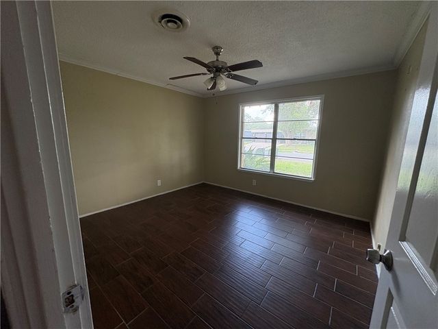 6026 Orms Dr, Corpus Christi, TX 78412