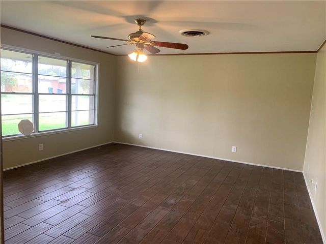 6026 Orms Dr, Corpus Christi, TX 78412
