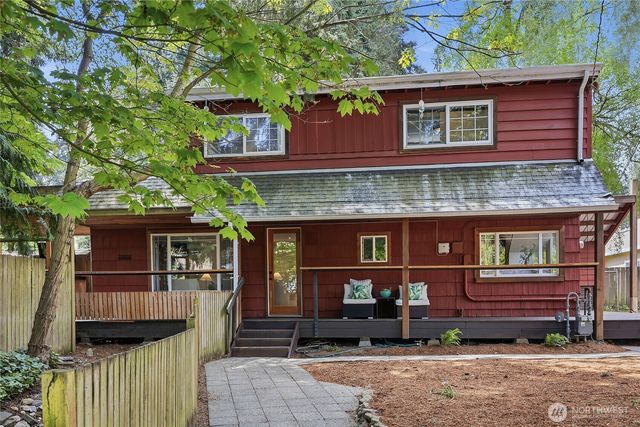 15749 Wallingford Avenue N, Shoreline, WA 98133