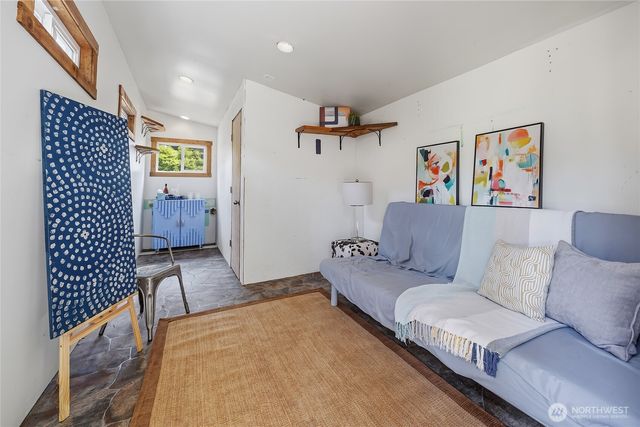 15749 Wallingford Avenue N, Shoreline, WA 98133