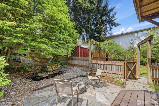 15749 Wallingford Avenue N, Shoreline, WA 98133