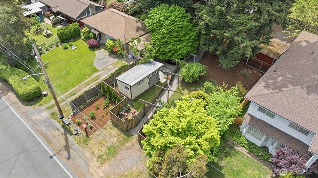 15749 Wallingford Avenue N, Shoreline, WA 98133
