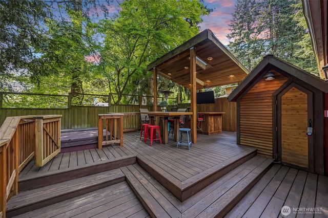 15749 Wallingford Avenue N, Shoreline, WA 98133