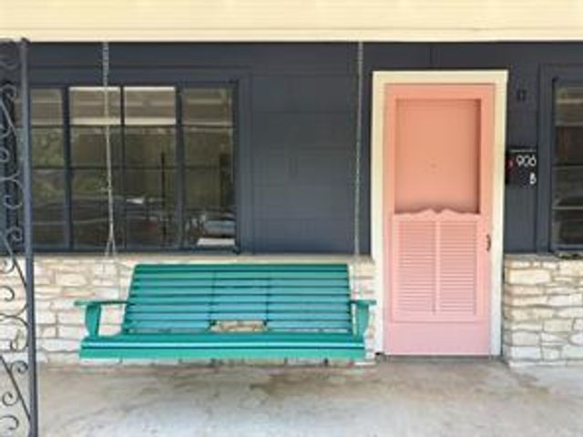 906 E 46th ST C, Austin, TX 78751