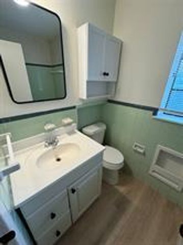 906 E 46th ST C, Austin, TX 78751