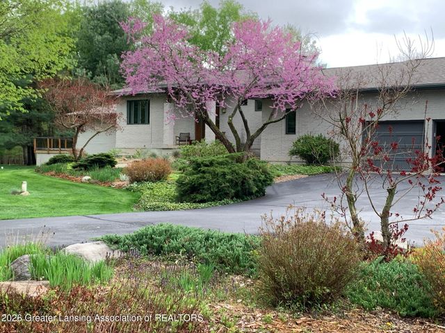 1879 Culver Hill Drive, Williamston, MI 48895
