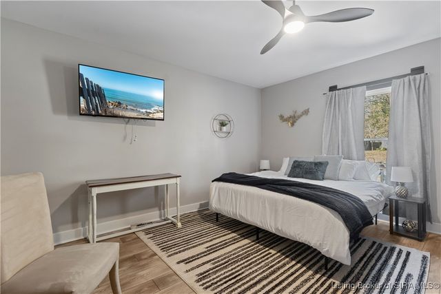 934 E Court Avenue, Jeffersonville, IN 47130