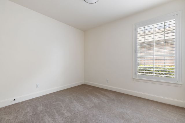 108 Guadalupe Drive, Irving, TX 75039