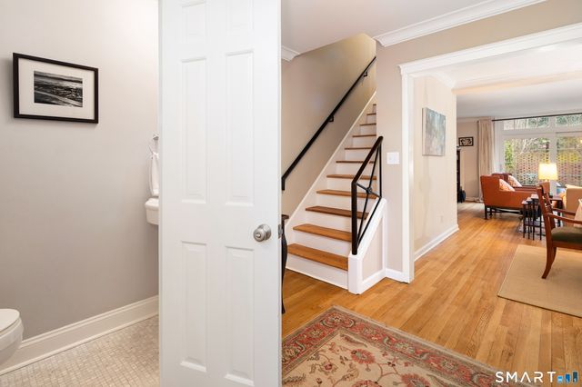 100 South Avenue, New Canaan, CT 06840