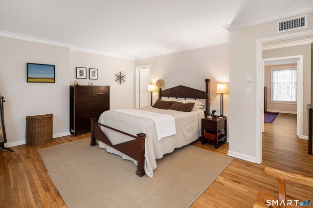 100 South Avenue, New Canaan, CT 06840