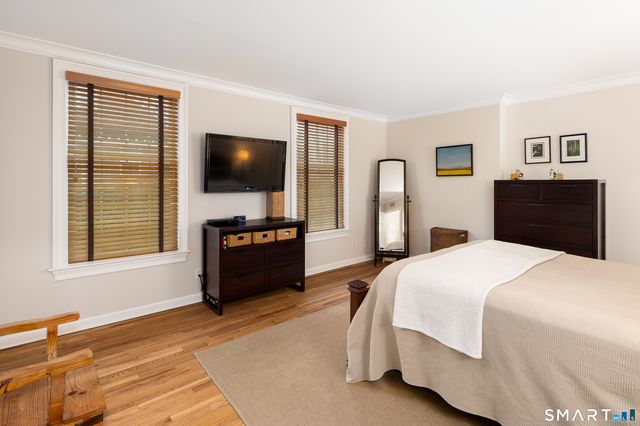 100 South Avenue, New Canaan, CT 06840