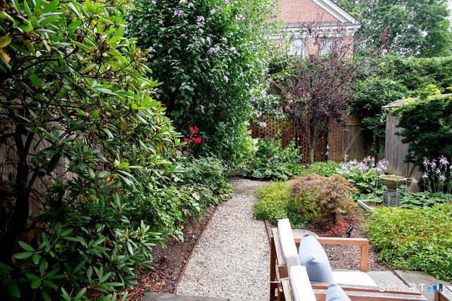 100 South Avenue, New Canaan, CT 06840