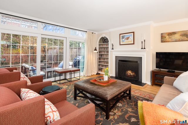 100 South Avenue, New Canaan, CT 06840