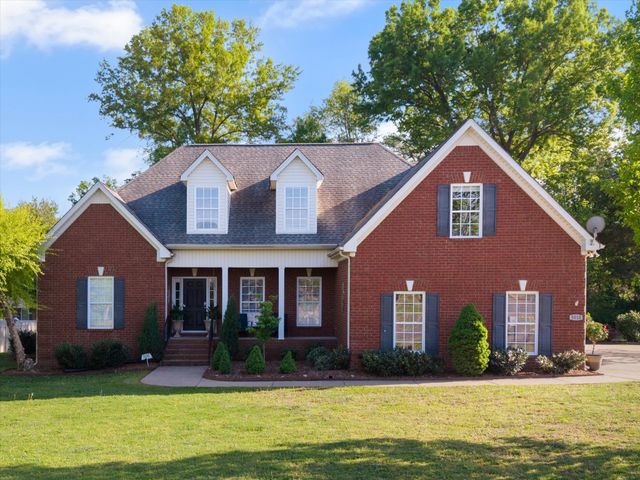 5010 MacArthur Ave, Murfreesboro, TN 37129