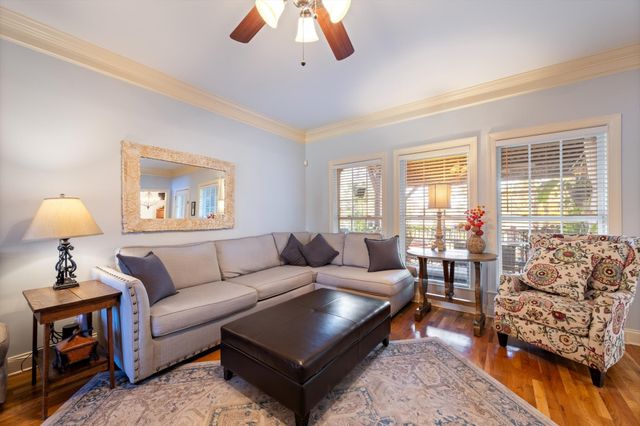 5010 MacArthur Ave, Murfreesboro, TN 37129