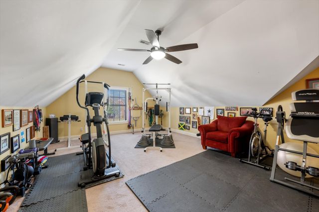 5010 MacArthur Ave, Murfreesboro, TN 37129