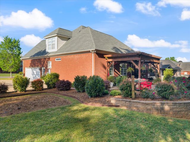 5010 MacArthur Ave, Murfreesboro, TN 37129