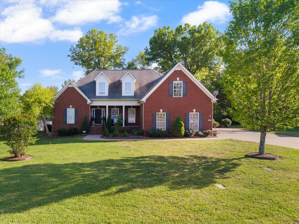 5010 MacArthur Ave, Murfreesboro, TN 37129