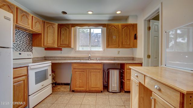13 N Shore Street, Keansburg, NJ 07734