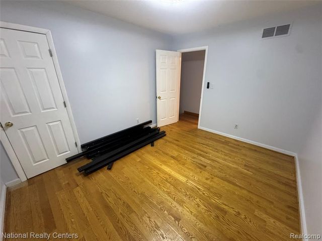 8514 Hampshire Drive, Sterling Heights, MI 48313