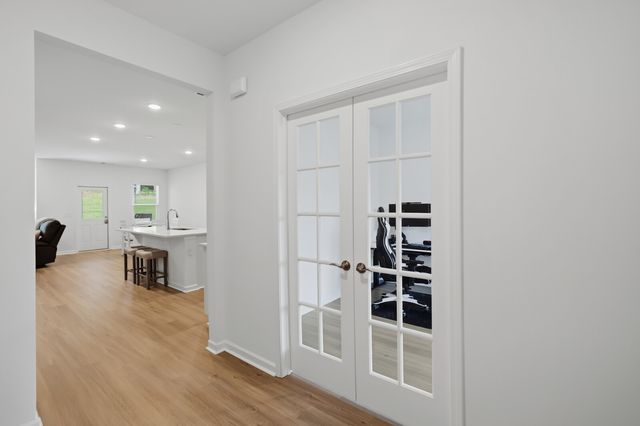 333 Brook Ave, White House, TN 37188