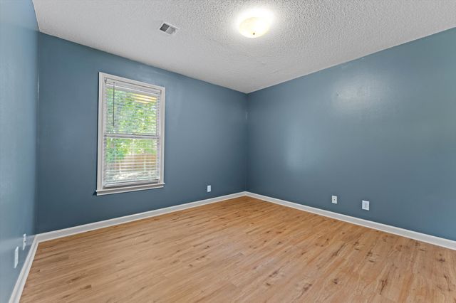 284 Shiloh Rd, Clarksville, TN 37042