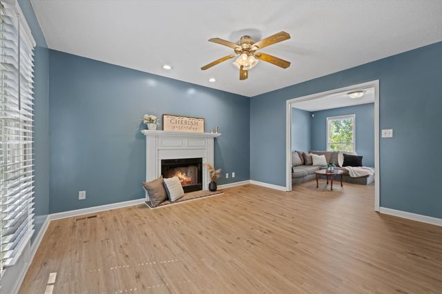 284 Shiloh Rd, Clarksville, TN 37042