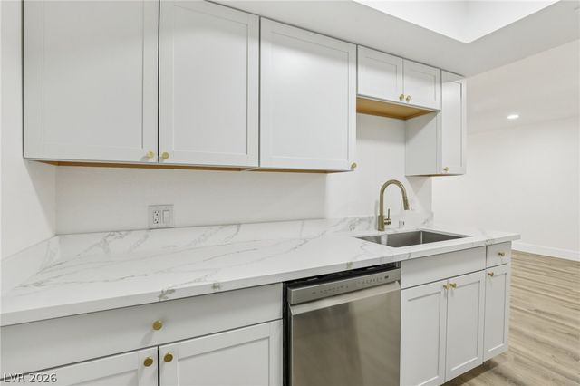 213 North Lamb Boulevard F, Las Vegas, NV 89110