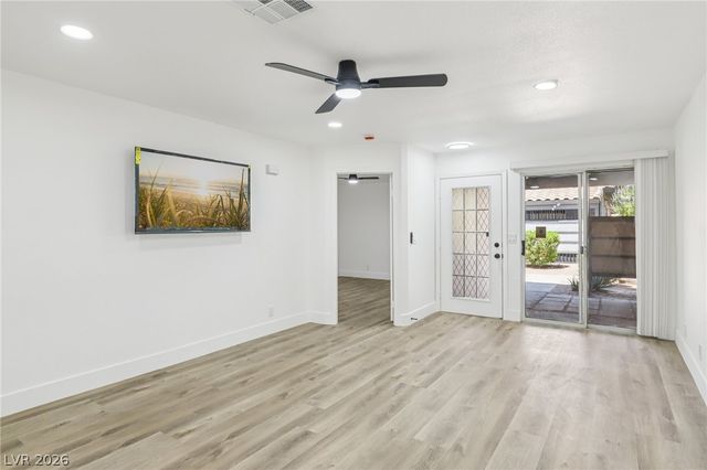 213 North Lamb Boulevard F, Las Vegas, NV 89110