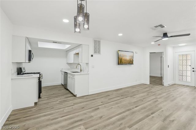 213 North Lamb Boulevard F, Las Vegas, NV 89110