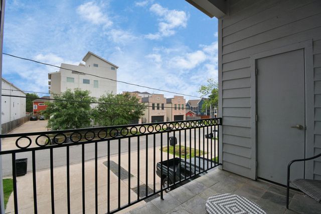 1137 W 24th Street A, Houston, TX 77008
